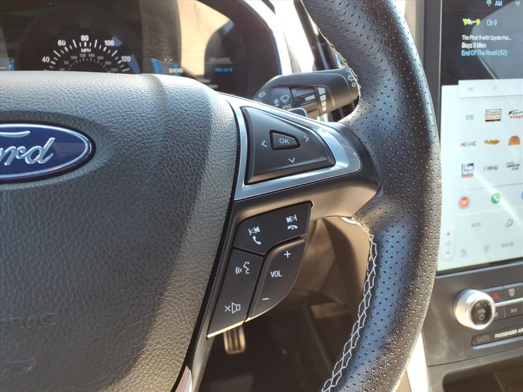 2021 Ford Edge ST photo 13