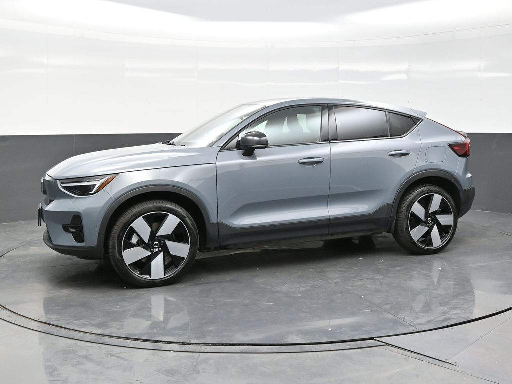 2023 Volvo C40 Ultimate photo 3