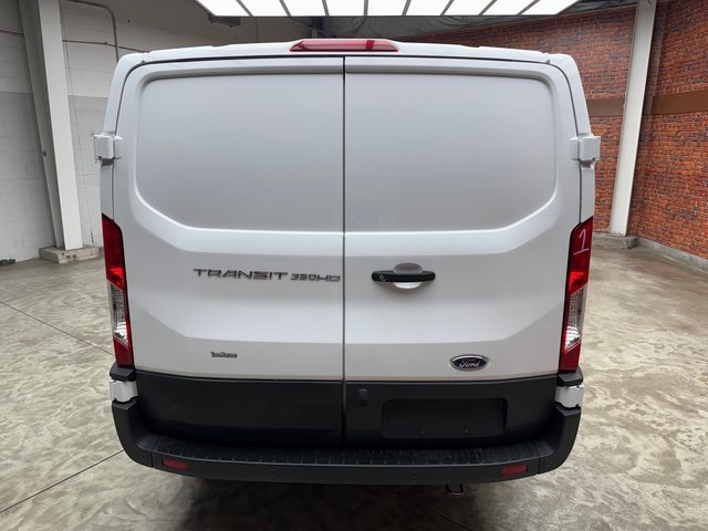 2025 Ford Transit Cargo Van photo 4