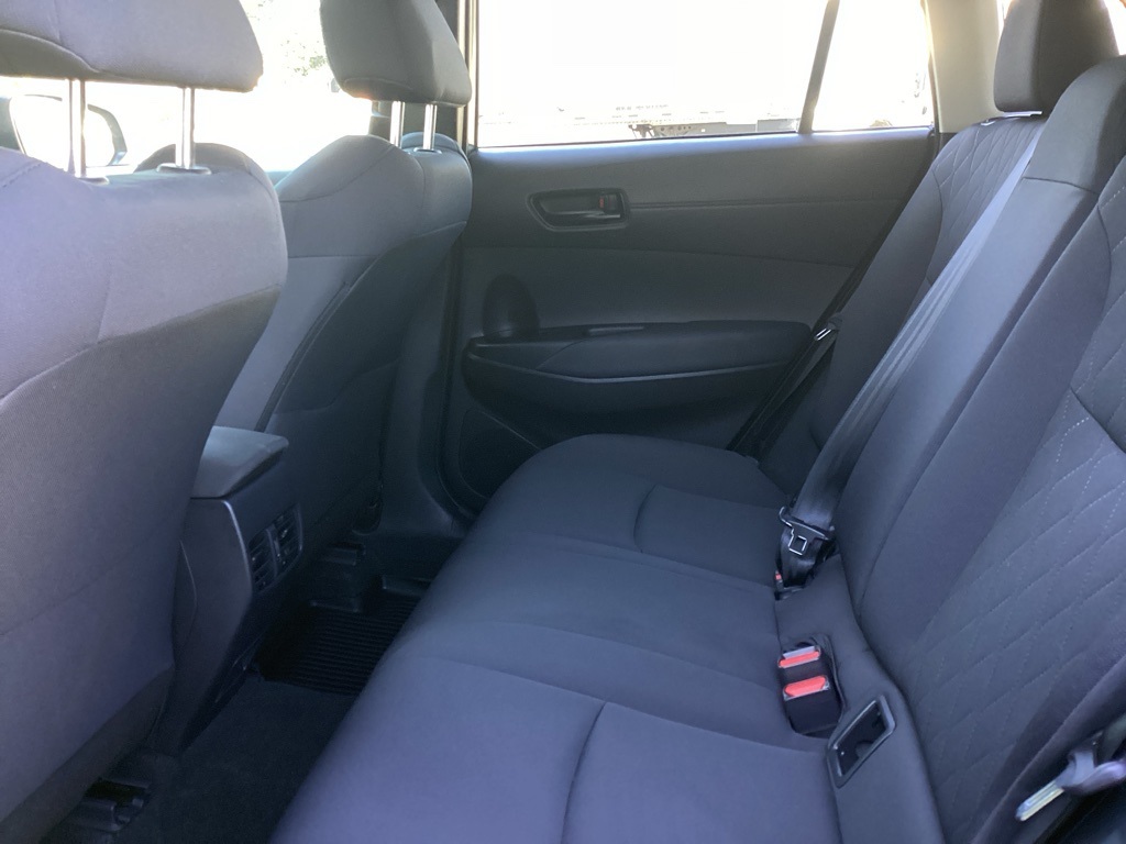 2023 Toyota Corolla Cross LE photo 4