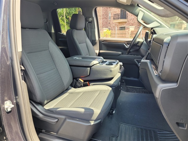 2023 Chevrolet Silverado 1500 LT photo 14
