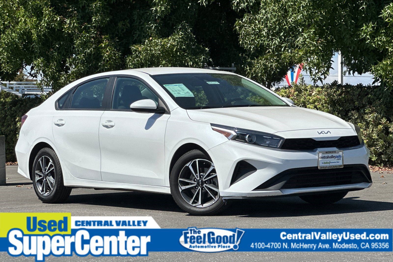 2023 Kia Forte LXS's photo