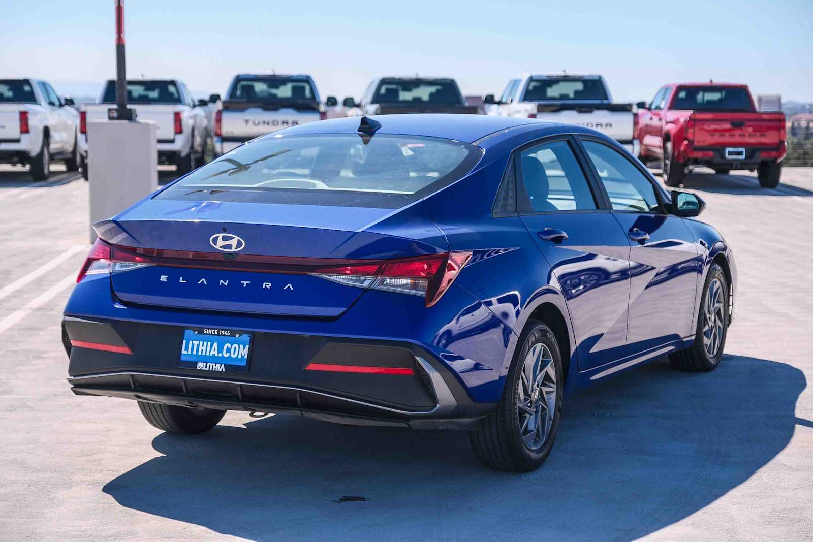 2024 Hyundai Elantra SEL photo 4