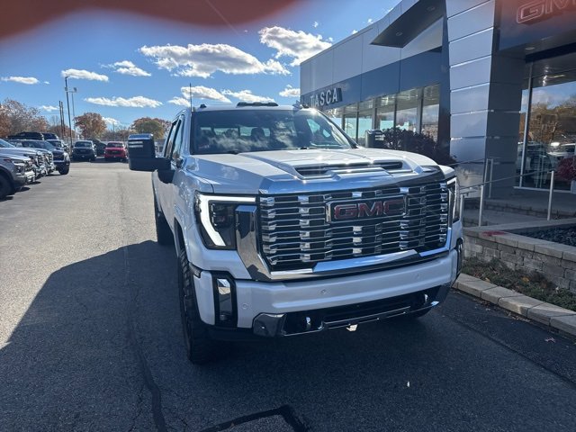 2024 GMC Sierra 2500HD Denali's photo
