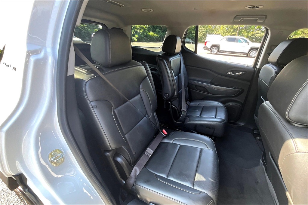 2023 Gmc Acadia SLT photo 24