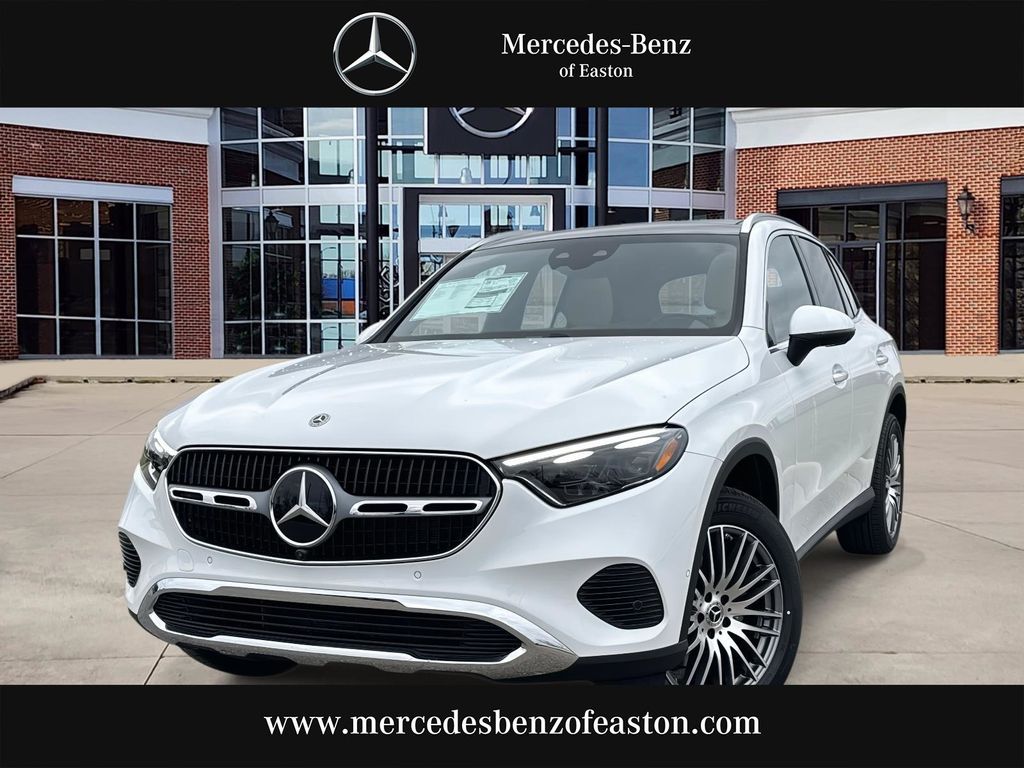 2026 Mercedes-Benz GLC Base's photo