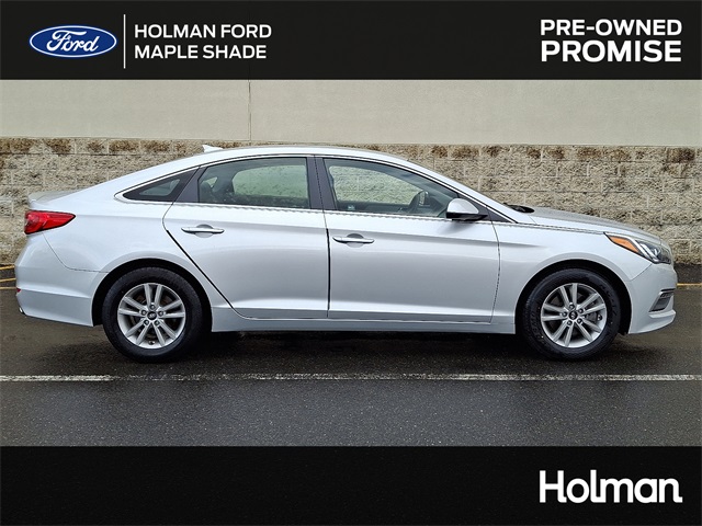 2015 Hyundai Sonata SE's photo