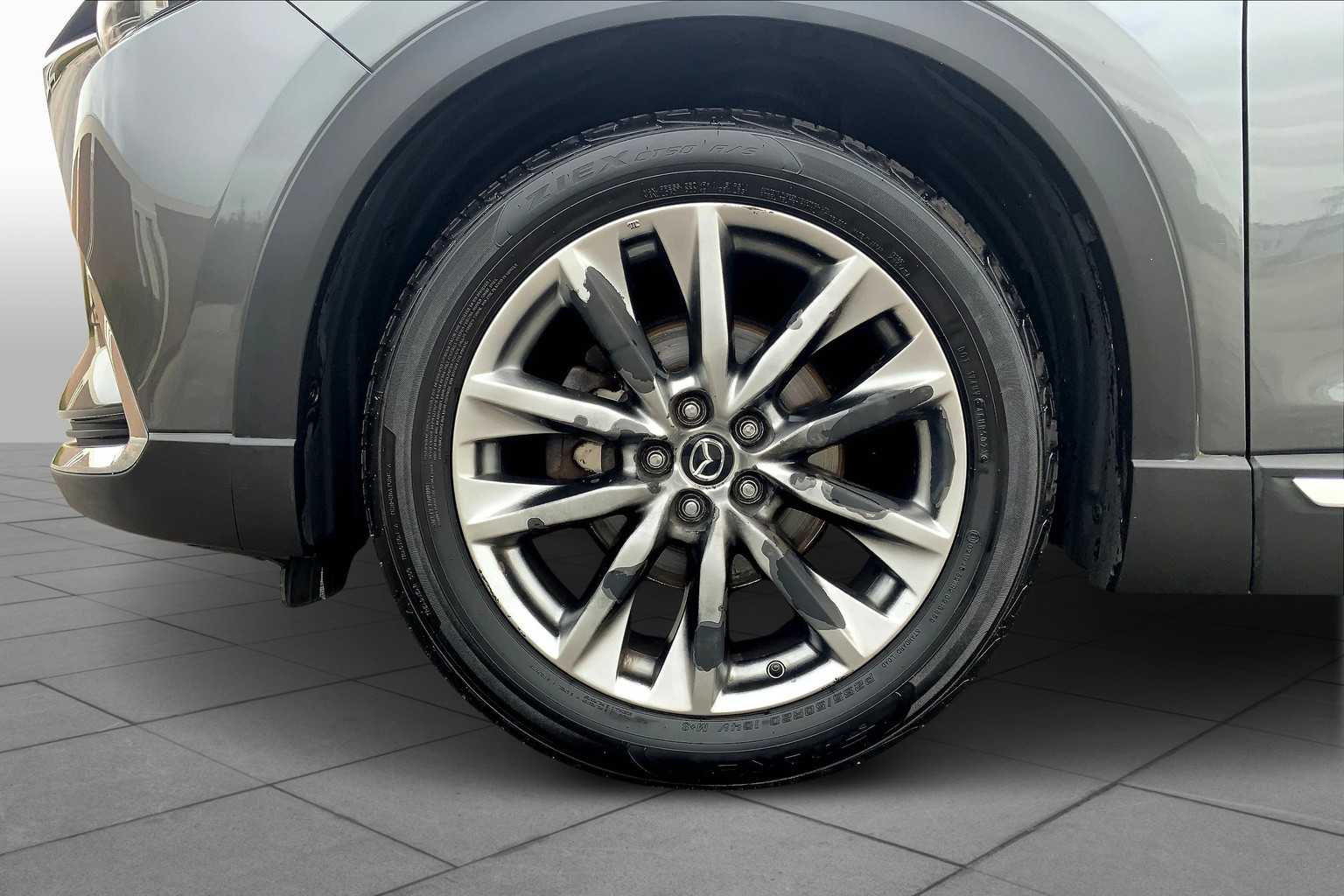 2016 Mazda CX-9 Signature photo 10