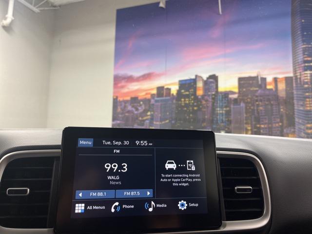 2026 Hyundai Venue SEL photo 15