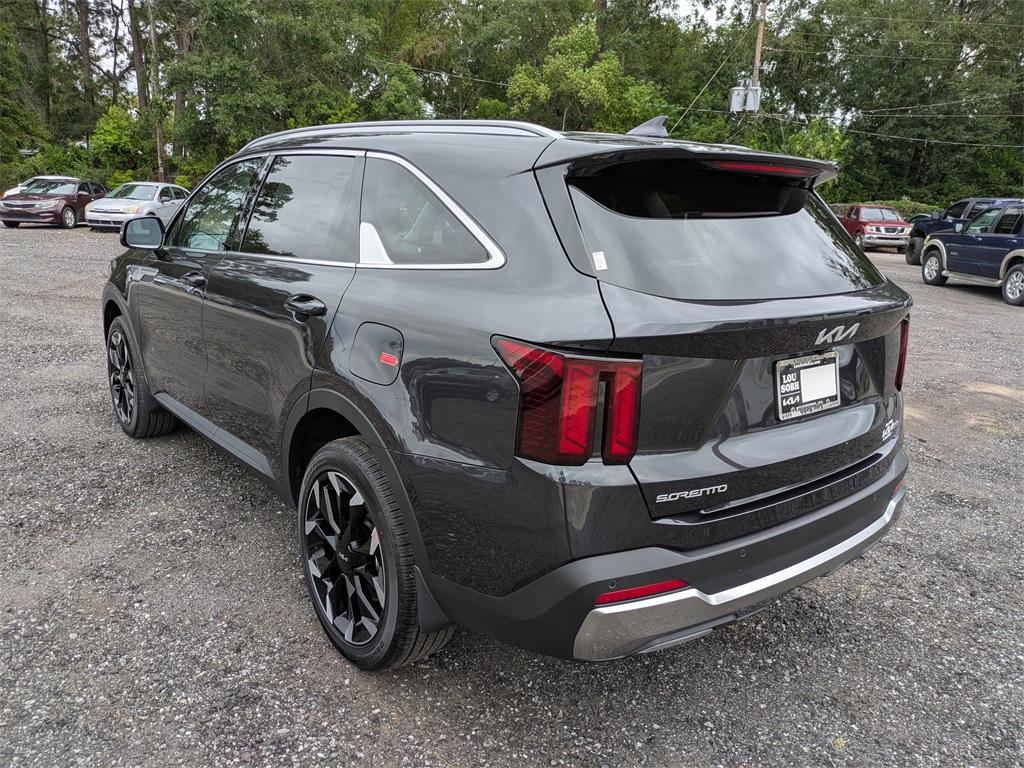 2026 Kia Sorento EX photo 3