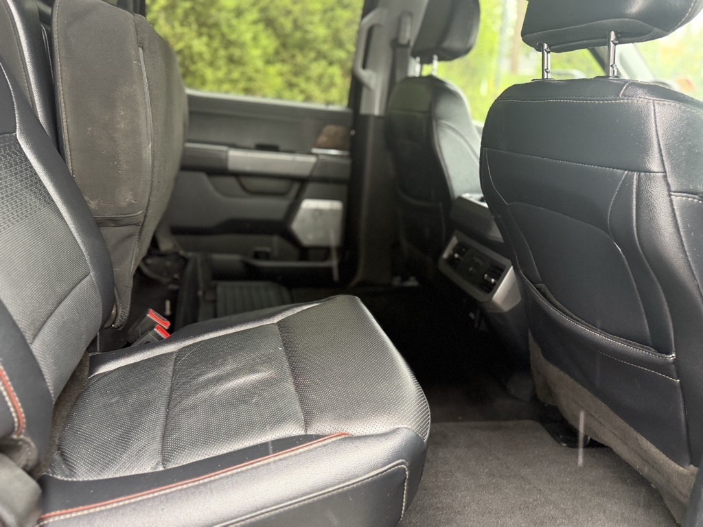 2023 Ford F-250 Lariat photo 3