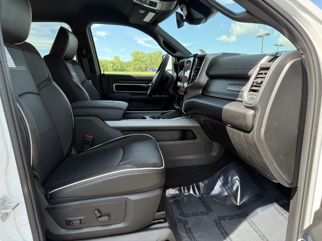 2025 Ram 2500 Laramie photo 10