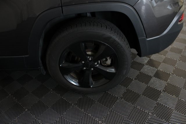 2017 Jeep Cherokee Limited photo 23