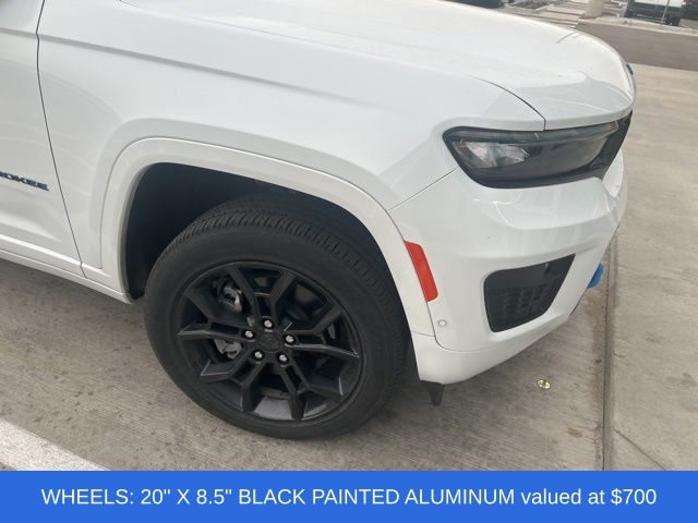 2024 Jeep Cherokee Limited 4xe photo 4