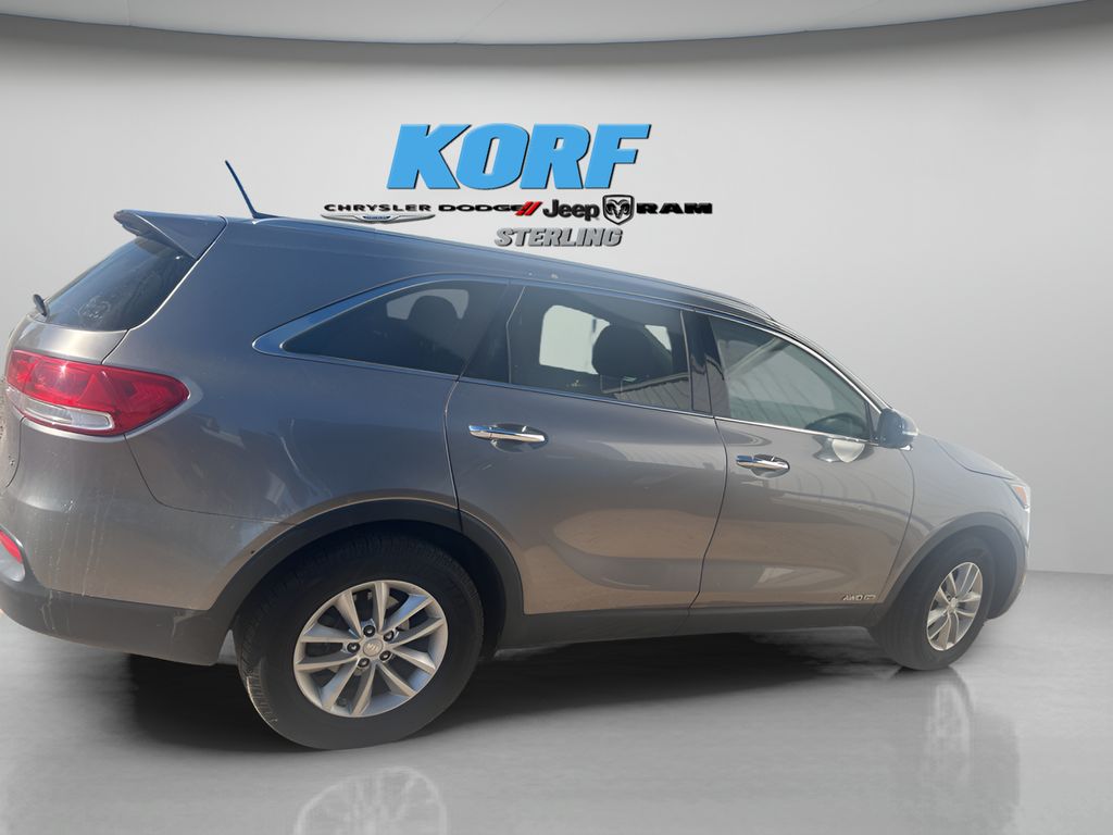2017 Kia Sorento LX V6 photo 4