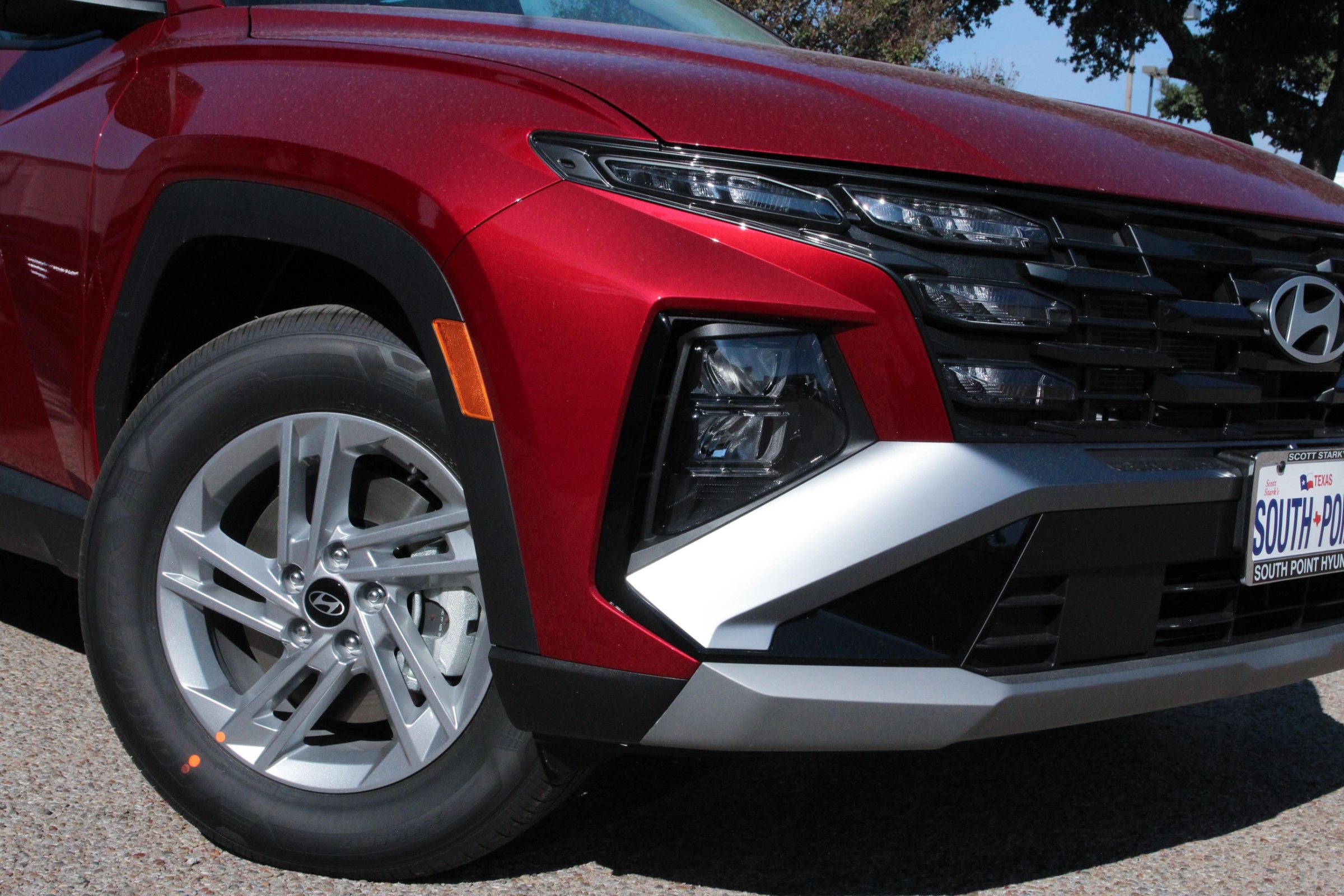 2026 Hyundai Tucson SE photo 2