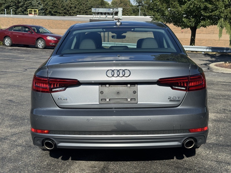 2018 Audi A4 2.0T Premium Plus Quattro photo 3
