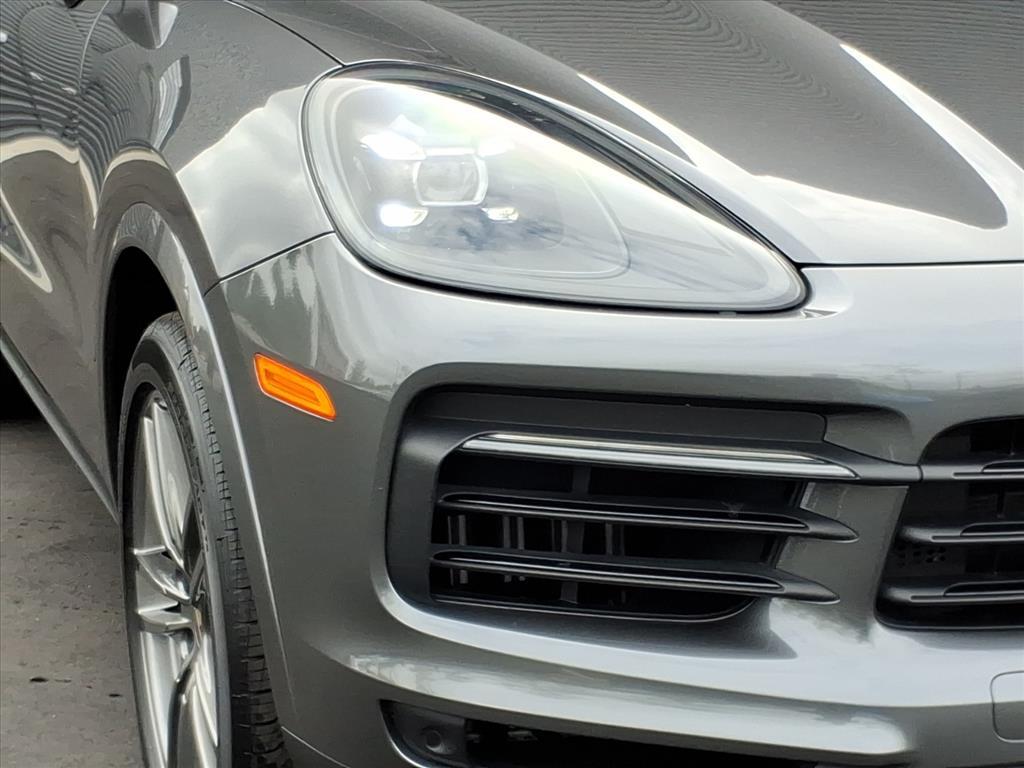 2023 Porsche Cayenne Platinum Edition photo 29