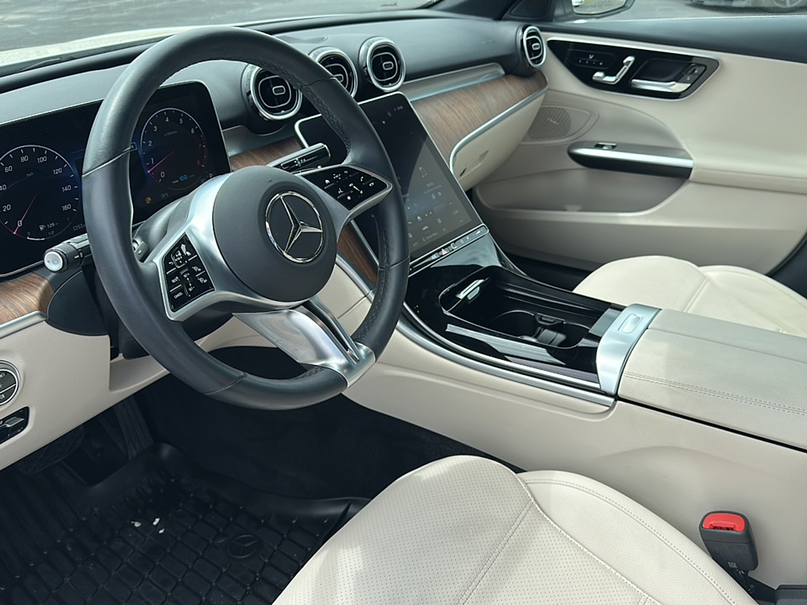 Used 2022 Polar White Mercedes-Benz C 300 image 12