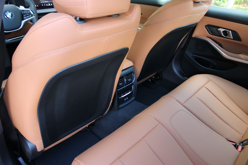 2025 Bmw 330i xDrive photo 44
