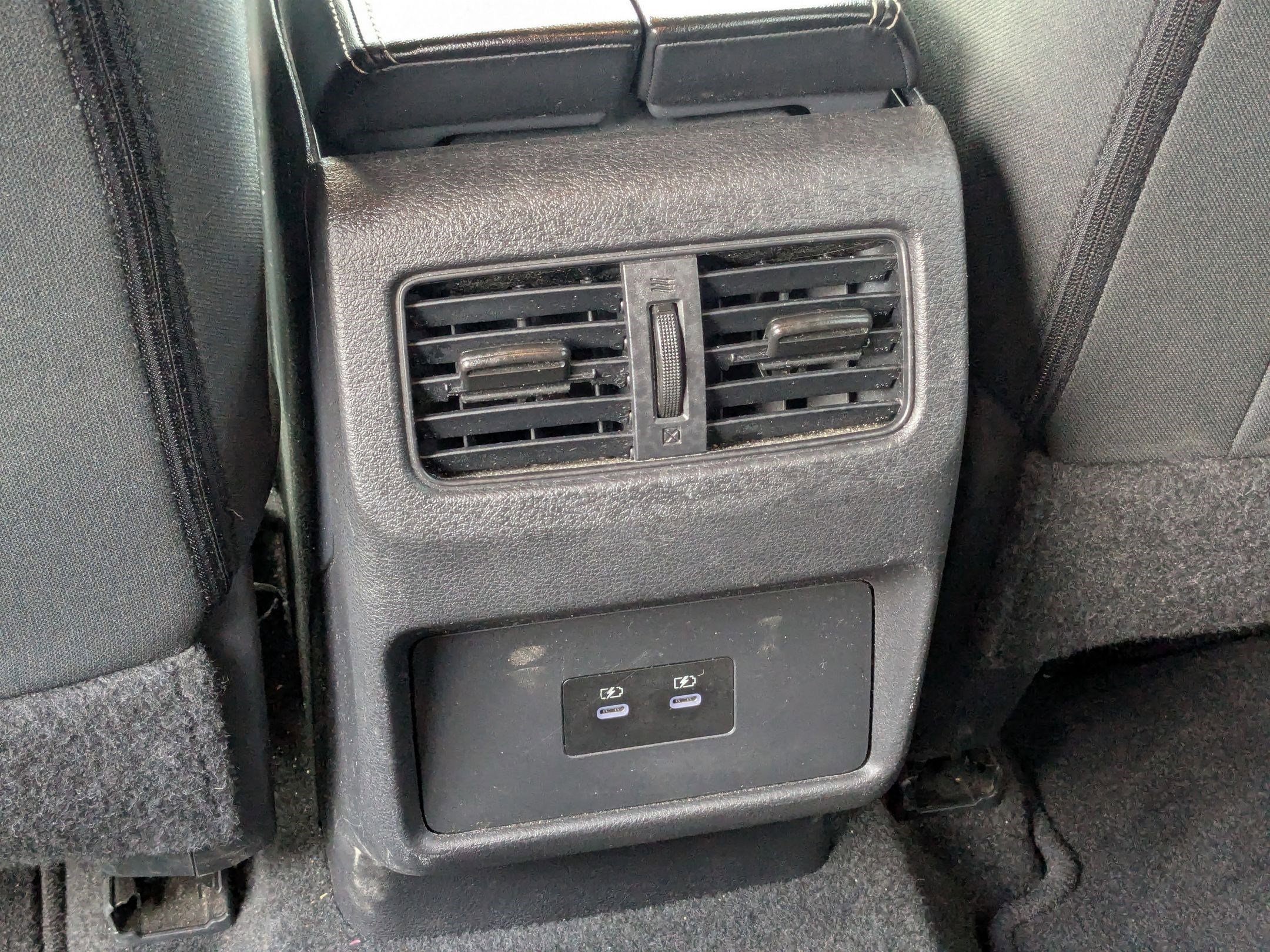 2024 Nissan Rogue SV photo 20
