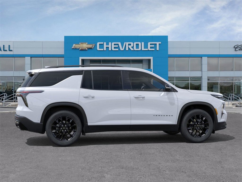 2026 Chevrolet Traverse photo 4