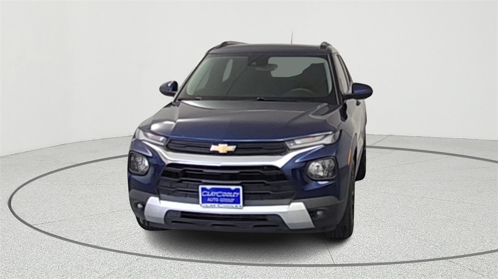 2023 Chevrolet Trailblazer LT photo 2