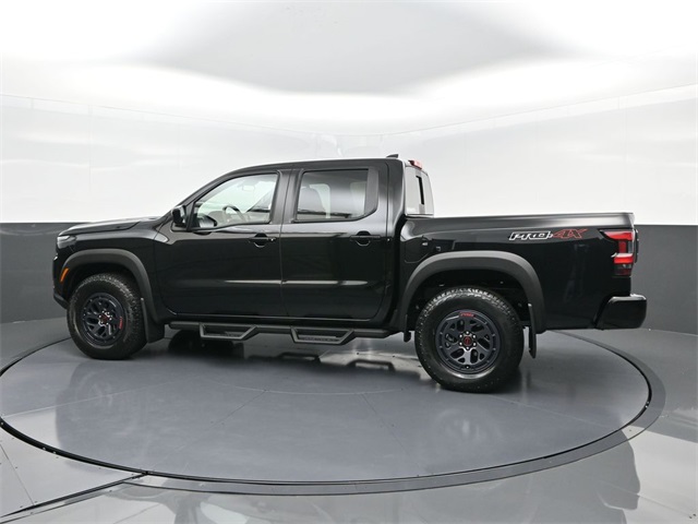 2025 Nissan Frontier PRO-4X photo 4