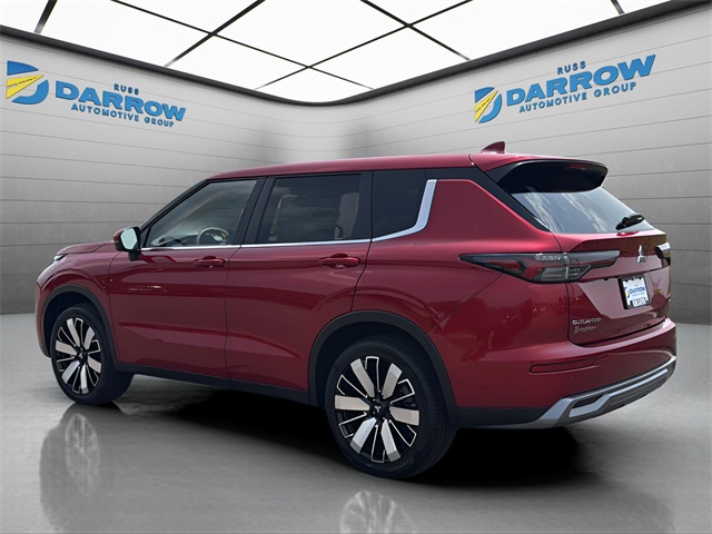 2025 Mitsubishi Outlander SE photo 2