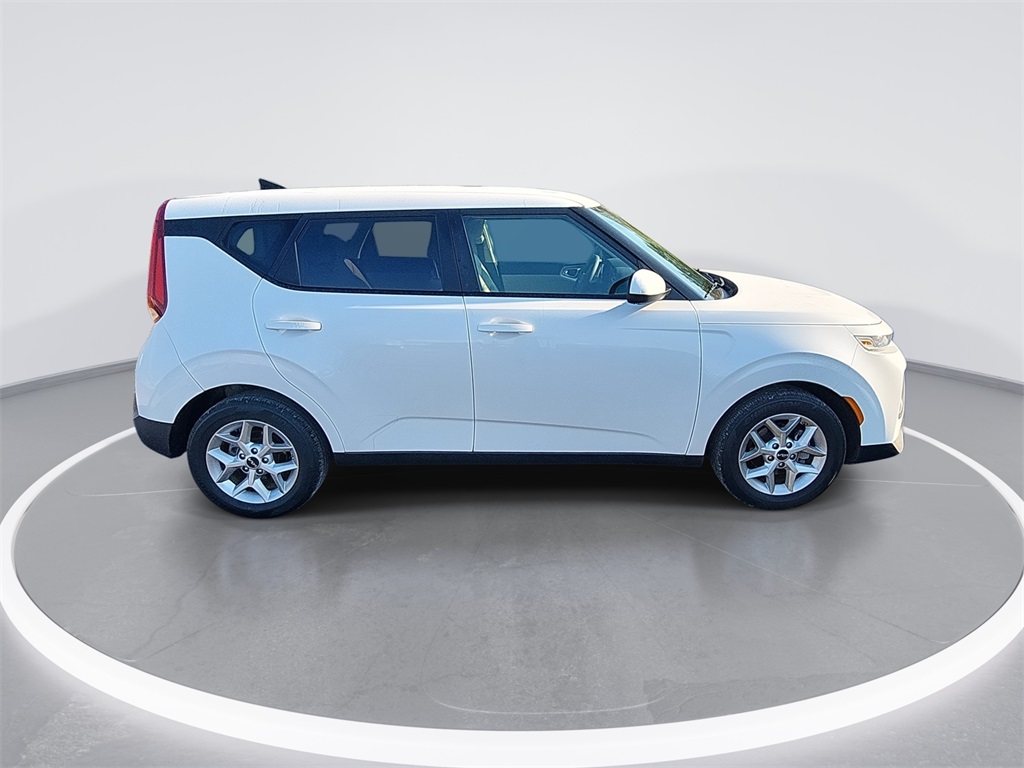 2022 Kia Soul LX photo 8