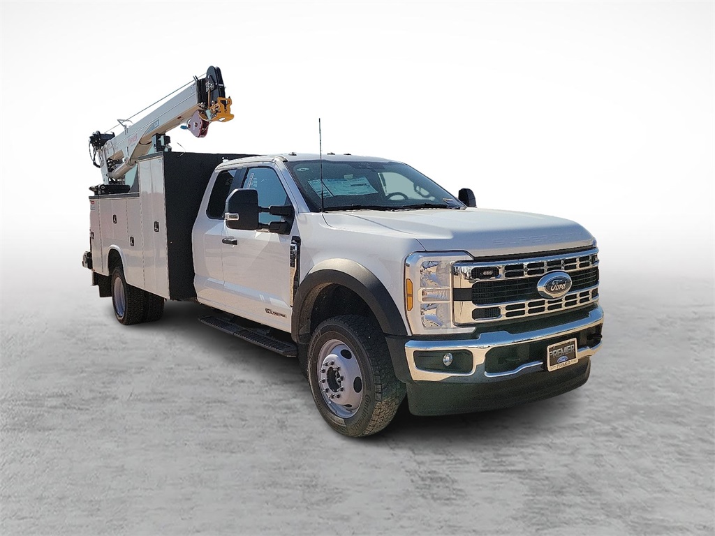 2024 Ford F-550 Super Duty Chassis Cab XL's photo