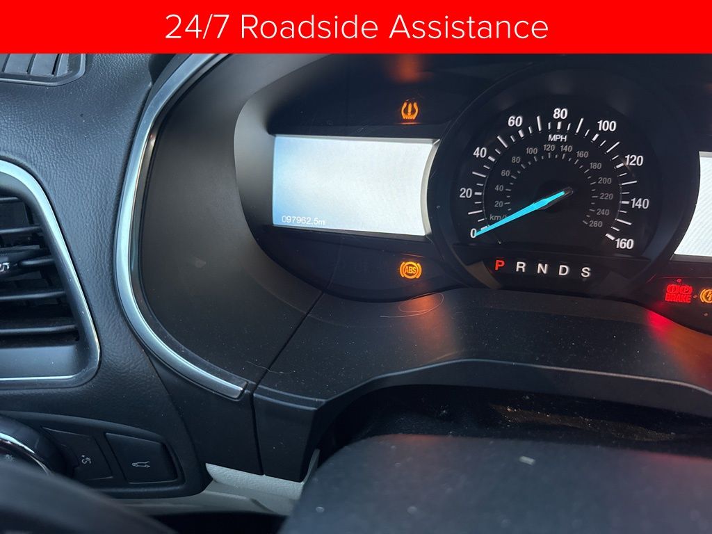 2018 Ford Edge Titanium photo 2