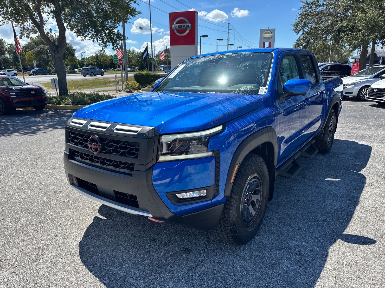 2026 Nissan Frontier SV Crew Cab PRO-X photo 2