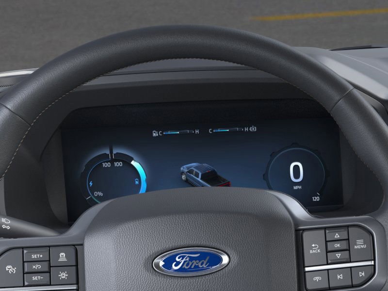 2025 Ford F-150 Lightning Lariat photo 13