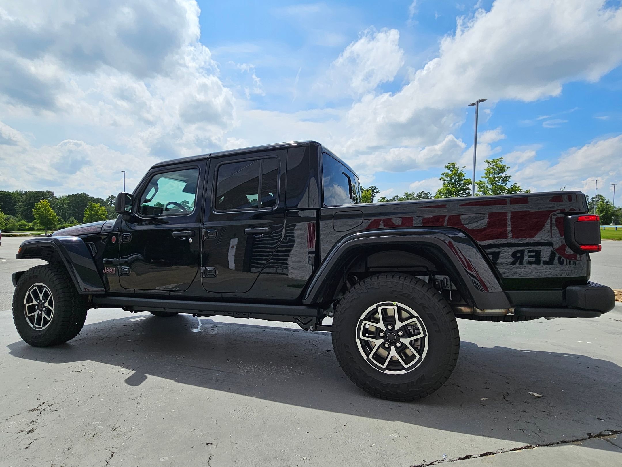 2025 Jeep Gladiator Rubicon photo 4