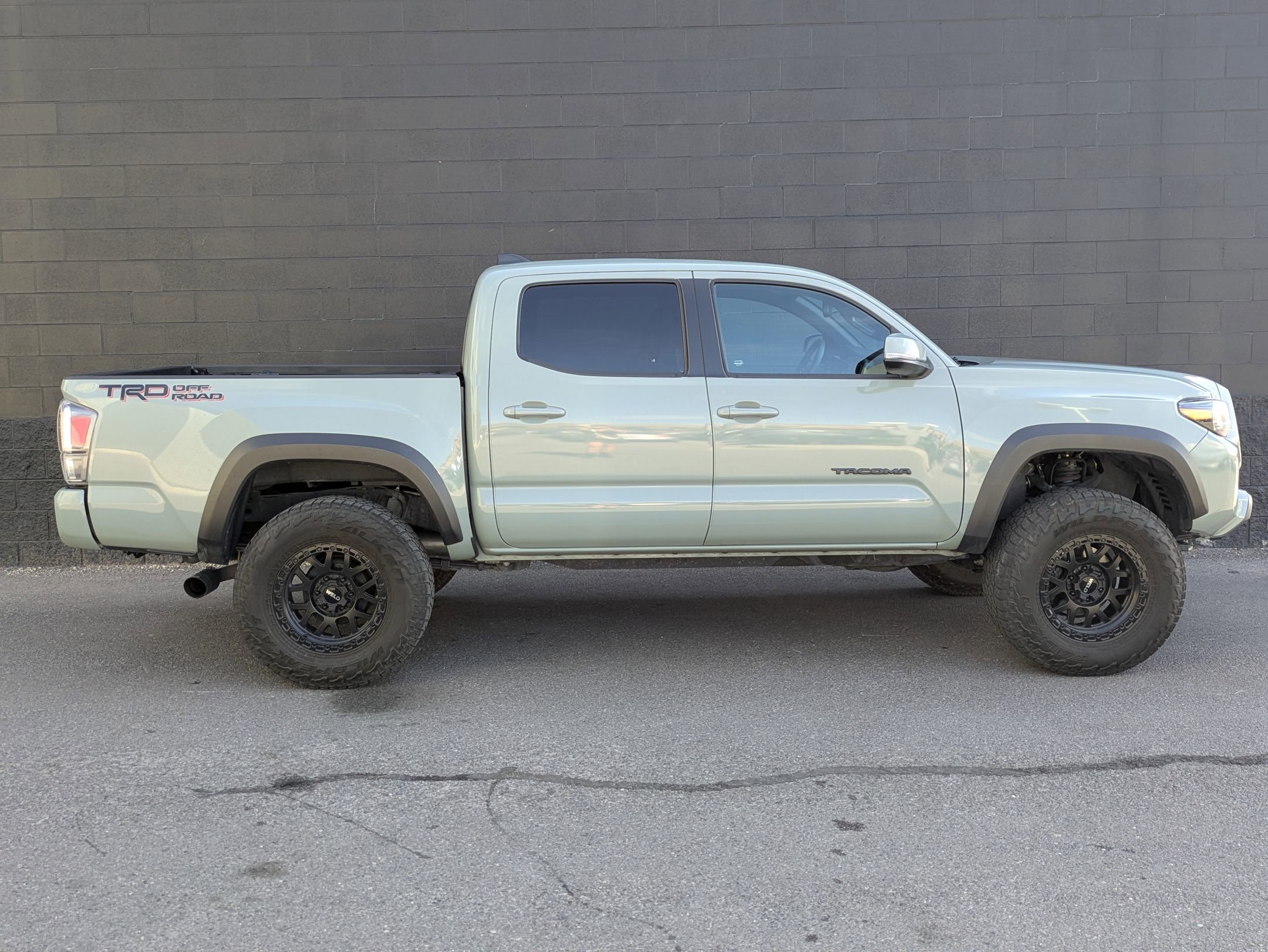 2022 Toyota Tacoma TRD Off-Road photo 4