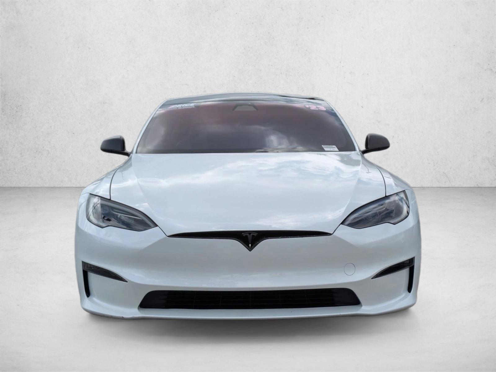 2023 Tesla Model S Plaid AWD photo 2