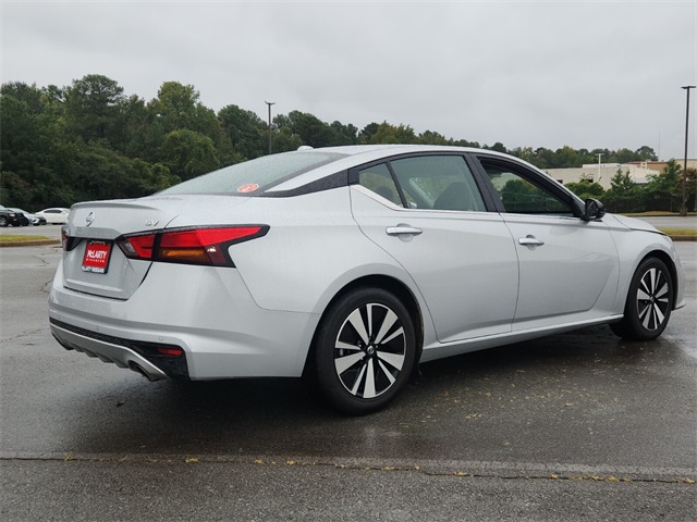 2022 Nissan Altima 2.5 SV photo 2