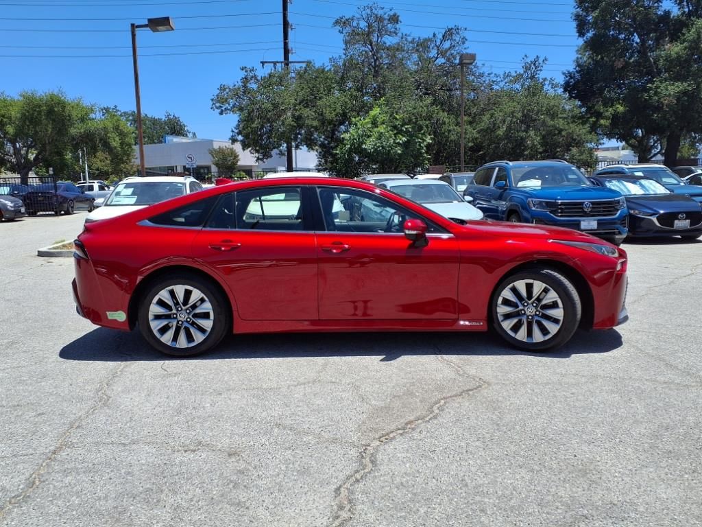 2023 Toyota Mirai XLE photo 3