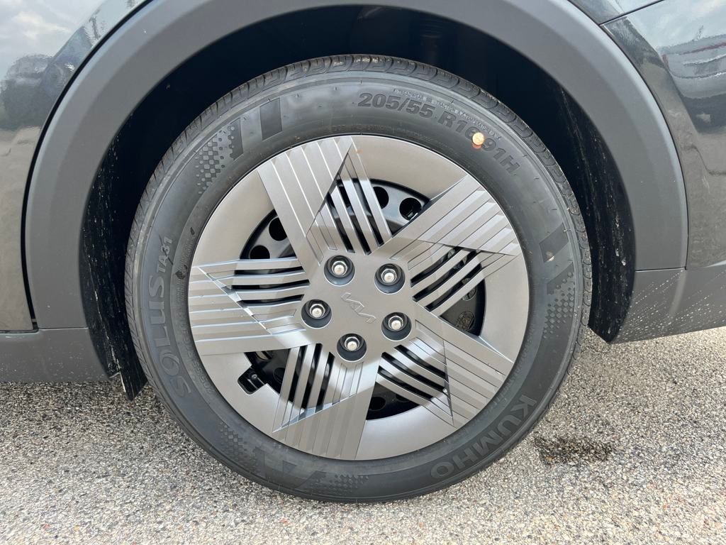 2025 Kia K4 LX photo 10