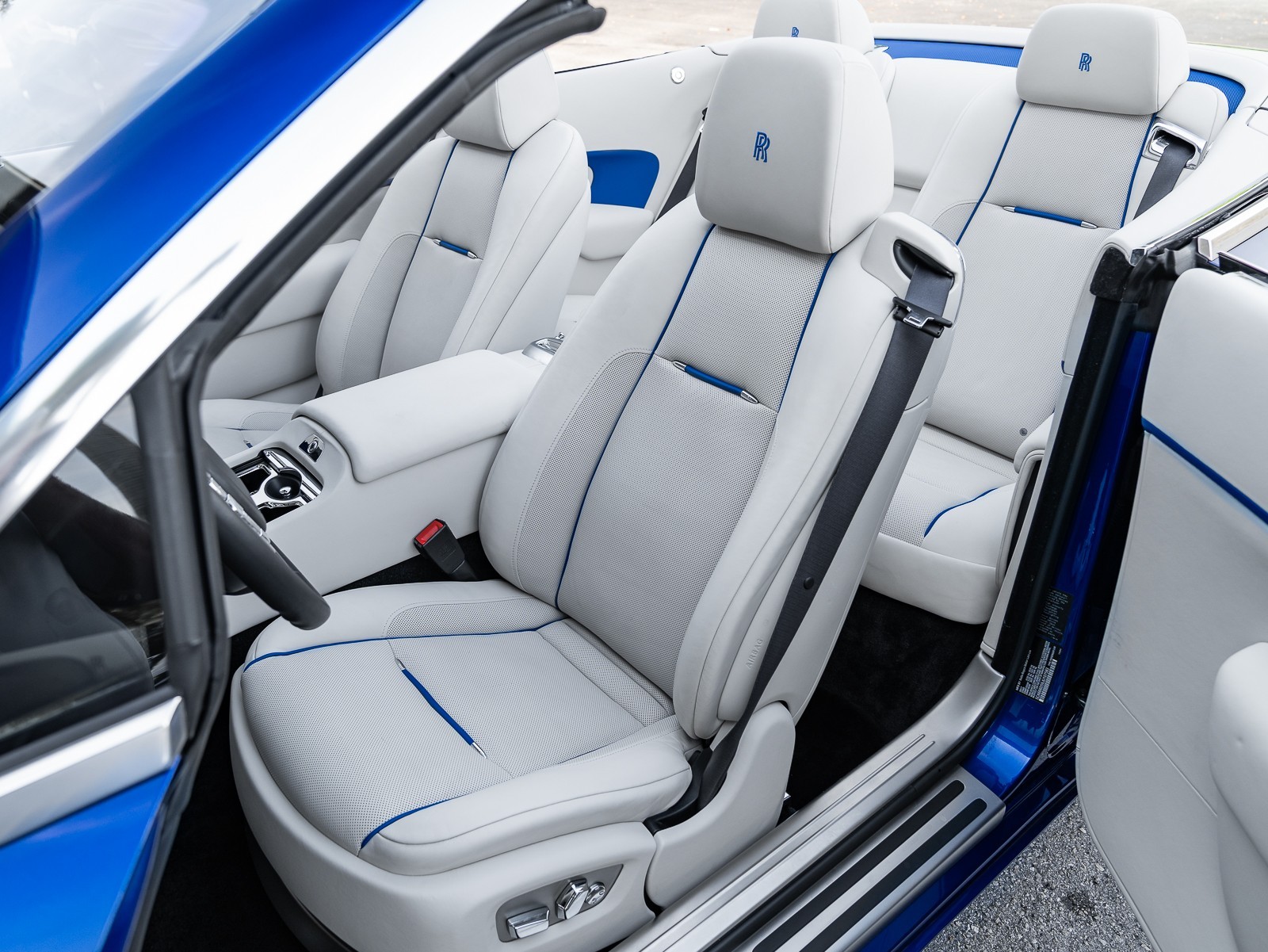 2018 Rolls Royce Dawn RR6 photo 4