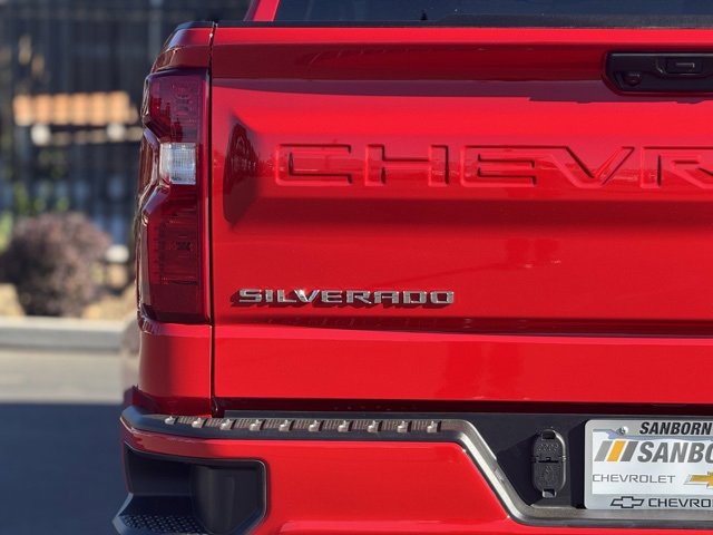 2025 Chevrolet Silverado 1500 Custom photo 5