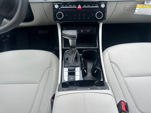 2026 Hyundai Tucson SEL photo 17