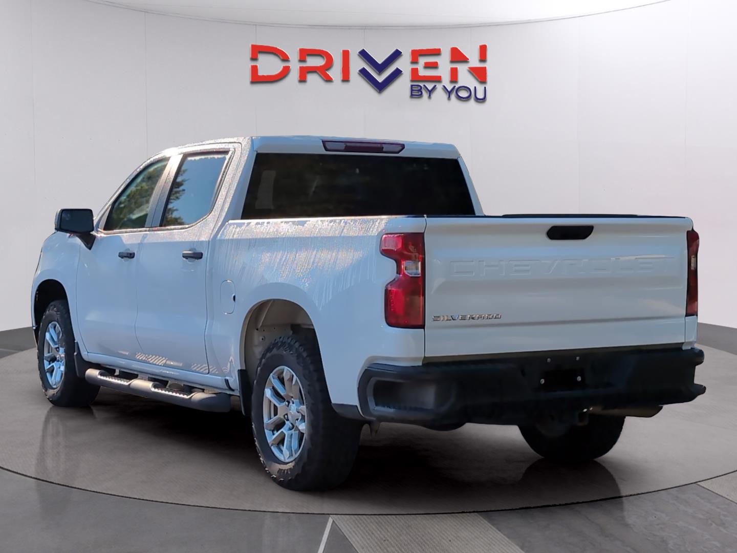 2025 Chevrolet Silverado 1500 photo 2