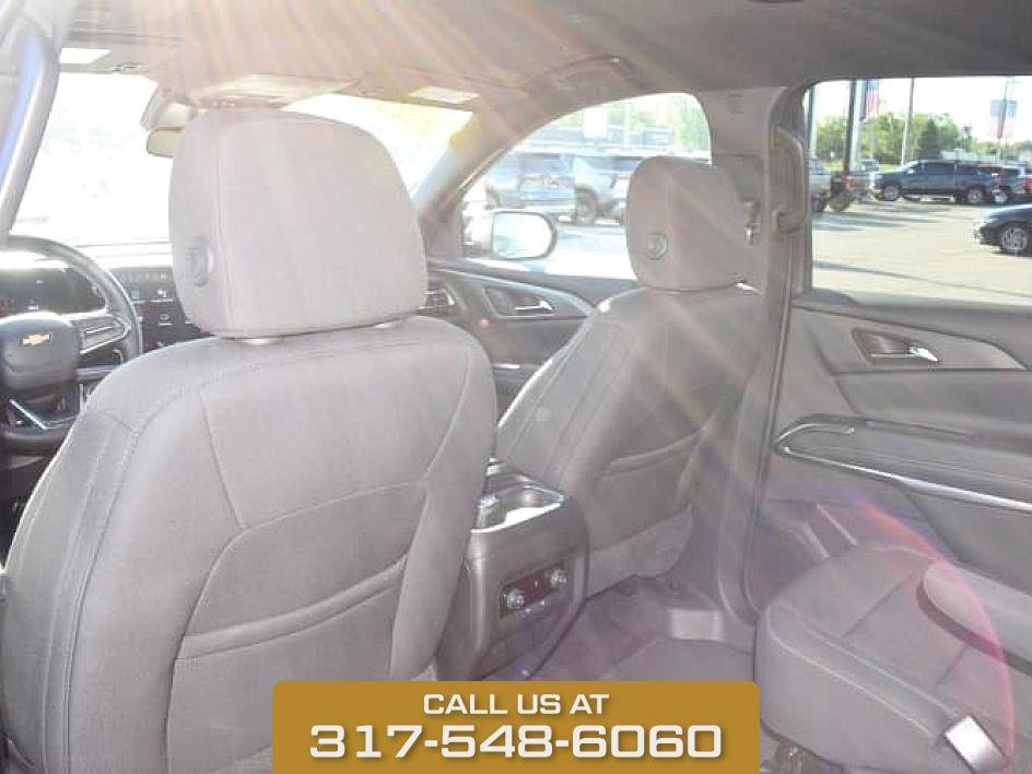 2025 Chevrolet Traverse photo 9