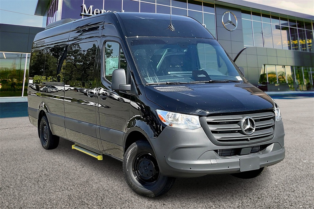 2026 Mercedes-Benz Sprinter Passenger Van Base's photo