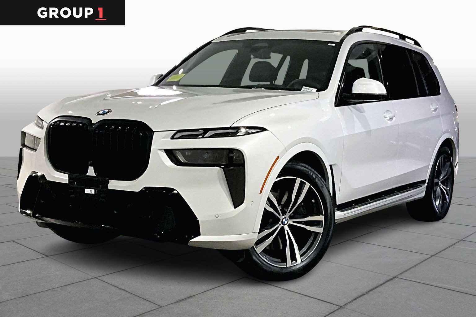 2023 BMW X7 40i's photo