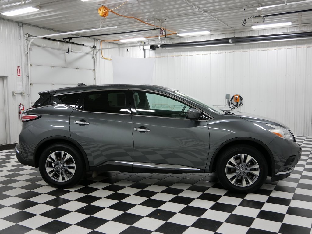 Used 2017 Nissan Murano S with VIN 5N1AZ2MHXHN131971 for sale in Rochester, Minnesota