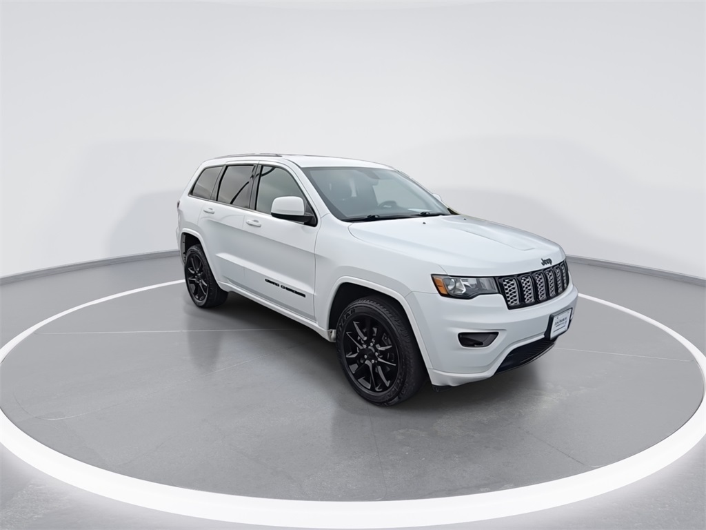 2020 Jeep Grand Cherokee Altitude photo 2