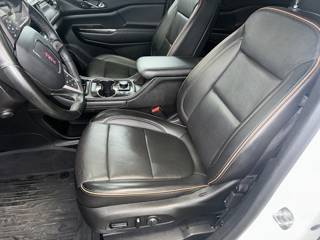 2023 Gmc Acadia AT4 photo 2
